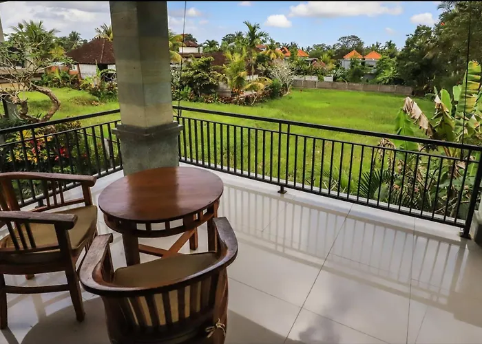 Big Stone House R4 - Premium Location, 6 Min Center - Shared Pool Guest house